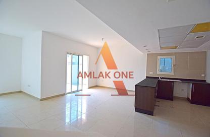 Villa - 4 Bedrooms - 5 Bathrooms for sale in Arabian Style - Al Reef Villas - Al Reef - Abu Dhabi