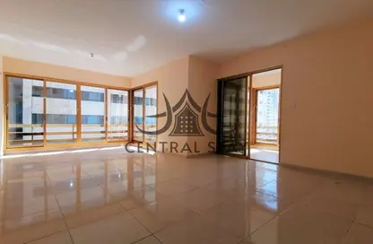 Apartment - 3 Bedrooms - 3 Bathrooms for rent in Corniche Road - Abu Dhabi