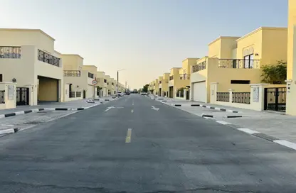 فيلا - 4 غرف نوم - 6 حمامات للايجار في ند الشبا 3 - ند الشبا - دبي