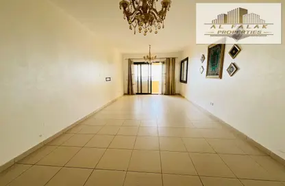 Apartment - 2 Bedrooms - 4 Bathrooms for rent in Al Mamzar - Al Mamzar - Sharjah - Sharjah