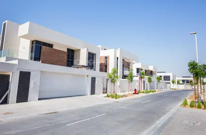 Villa - 4 Bedrooms - 5 Bathrooms for rent in West Yas - Yas Island - Abu Dhabi