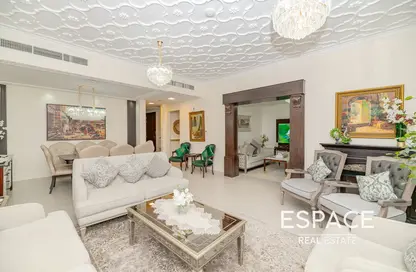 Townhouse - 4 Bedrooms - 4 Bathrooms for sale in Noor Townhouses - Town Square - Dubai