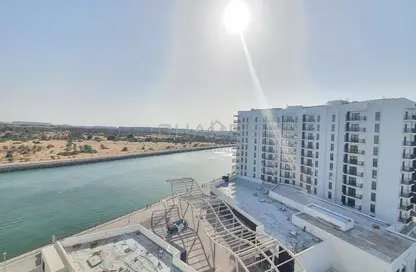 Apartment - 1 Bathroom for rent in Waters Edge - Yas Island - Abu Dhabi