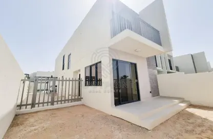 Townhouse - 3 Bedrooms - 3 Bathrooms for rent in Zinnia - The Roots DAMAC Hills 2 - Damac Hills 2 - Dubai