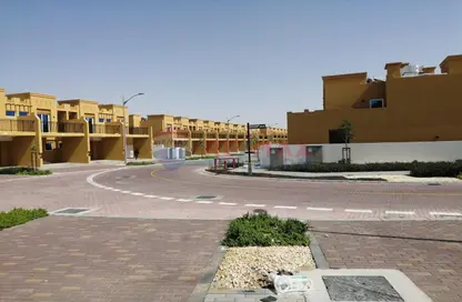 Townhouse - 3 Bedrooms - 3 Bathrooms for sale in Victoria 2 - Damac Hills 2 - Dubai