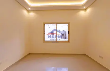 Apartment - 1 Bathroom for rent in Airport Road - Abu Dhabi