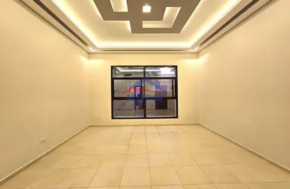 Apartment - Studio - 1 Bathroom for rent in Al Saada Street - Al Mushrif - Abu Dhabi