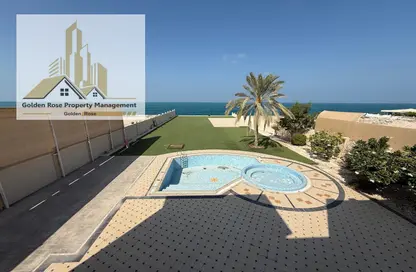 Villa - 5 Bedrooms - 6 Bathrooms for sale in Marina Village - Abu Dhabi