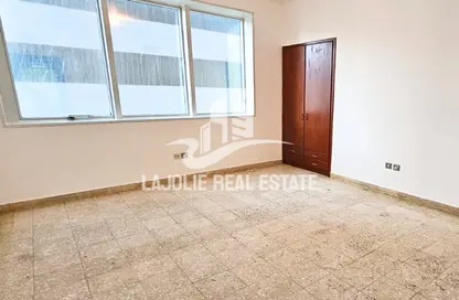 Apartment - 2 Bedrooms - 2 Bathrooms for rent in Hamdan Street - Abu Dhabi