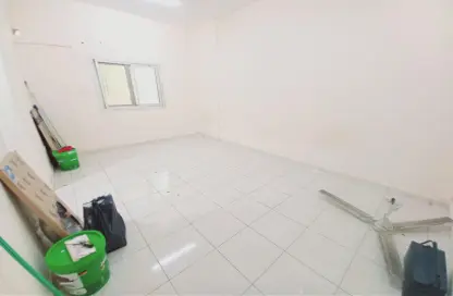 Apartment - 1 Bathroom for rent in SG Muwaileh Building - Muwaileh - Sharjah