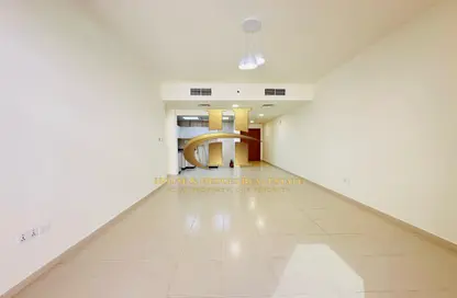 Apartment - 1 Bedroom - 2 Bathrooms for rent in Maple 2 - Emirates Gardens 2 - Jumeirah Village Circle - Dubai