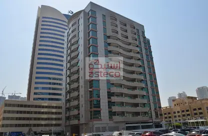 Apartment - 2 Bedrooms - 2 Bathrooms for rent in Arabian Oryx House - Barsha Heights (Tecom) - Dubai