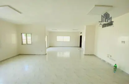 Apartment - 3 Bedrooms - 4 Bathrooms for rent in Al Khabisi - Al Ain