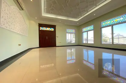 Apartment - 1 Bathroom for rent in Villa Compound - Khalifa City - Abu Dhabi