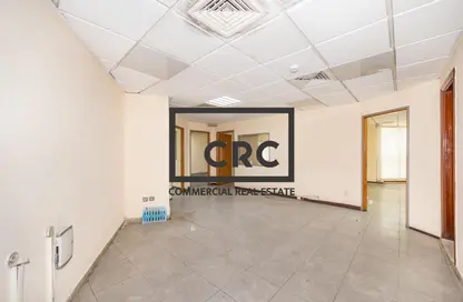 Office Space - Studio - 1 Bathroom for rent in Hamdan Street - Abu Dhabi