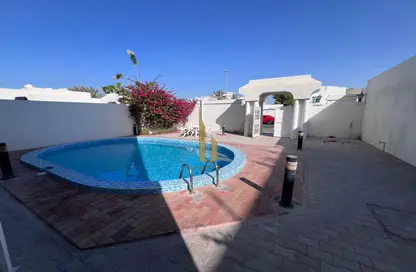 Villa - 3 Bedrooms - 3 Bathrooms for rent in Jumeirah 3 Villas - Jumeirah 3 - Jumeirah - Dubai