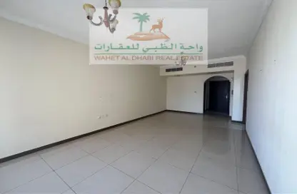 Apartment - 1 Bedroom - 2 Bathrooms for rent in CG Mall - Al Marzouqi Towers - Al Qasimia - Sharjah