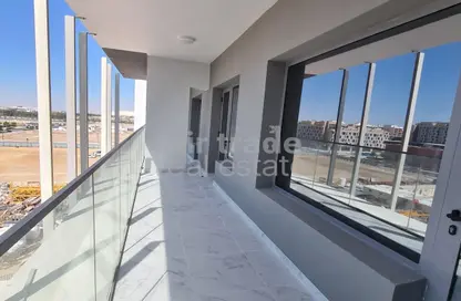 Apartment - 2 Bedrooms - 3 Bathrooms for sale in Oasis Residences - Masdar City - Abu Dhabi