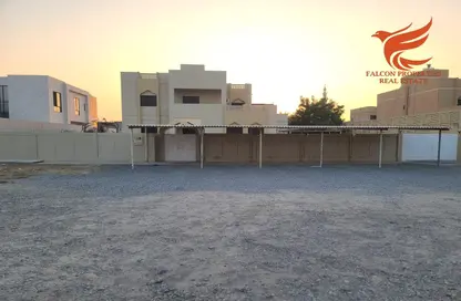 Duplex - 6 Bedrooms - 5 Bathrooms for rent in Seih Al Burairat - Ras Al Khaimah