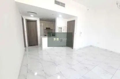 Apartment - 1 Bedroom - 1 Bathroom for rent in Serenity Lakes 5 - Jumeirah Village Circle - Dubai