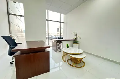 Office Space - Studio - 1 Bathroom for rent in Red Avenue - Al Garhoud - Dubai