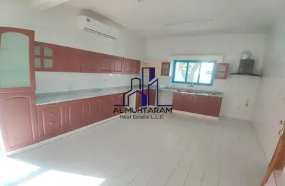 Villa - 5 Bedrooms - 5 Bathrooms for rent in Al Falaj - Al Riqqa - Sharjah