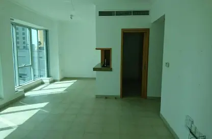 Apartment - 1 Bedroom - 2 Bathrooms for sale in Aurora Tower - Marina Promenade - Dubai Marina - Dubai