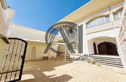 Villa - 4 Bedrooms - 7 Bathrooms for rent in Falaj Hazzaa - Al Ain