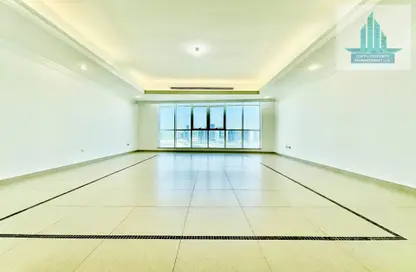 Apartment - 3 Bedrooms - 4 Bathrooms for rent in Mina Tower - Mina Road - Tourist Club Area - Abu Dhabi