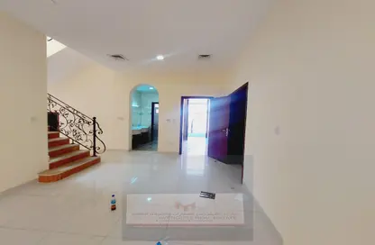 Villa - 6 Bedrooms for rent in Khalifa City - Abu Dhabi