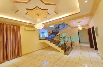 Villa - 5 Bedrooms - 6 Bathrooms for rent in Shakhbout City - Abu Dhabi