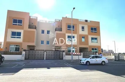 Outdoor Building image for: Villa - 4 Bedrooms - 5 Bathrooms for rent in Mussafah - Abu Dhabi, Image 1