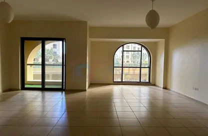 Apartment - 2 Bedrooms - 3 Bathrooms for sale in Rimal 3 - Rimal - Jumeirah Beach Residence - Dubai