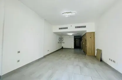 Apartment - 1 Bathroom for rent in Shamal Waves - Jumeirah Village Circle - Dubai