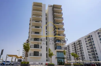 Apartment - 2 Bedrooms - 2 Bathrooms for sale in Waters Edge - Yas Island - Abu Dhabi