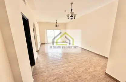 Apartment - 1 Bedroom - 2 Bathrooms for rent in Muwaileh 29 Building - Muwaileh - Sharjah