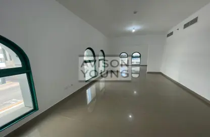 Apartment - 3 Bedrooms - 4 Bathrooms for rent in Al Khalidiya - Abu Dhabi