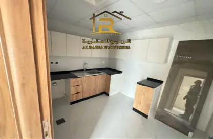 Apartment - 2 Bedrooms - 2 Bathrooms for rent in Gulfa Towers - Al Rashidiya 1 - Al Rashidiya - Ajman