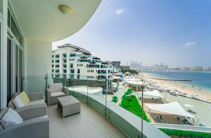 Apartment - 2 Bedrooms - 2 Bathrooms for sale in Royal Bay - Palm Jumeirah - Dubai