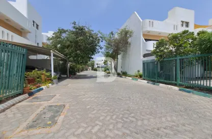 Villa - 4 Bedrooms - 5 Bathrooms for rent in Al Musalla Area - Al Karamah - Abu Dhabi