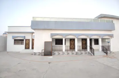 Villa - 4 Bedrooms - 4 Bathrooms for rent in Al Sabkha - Al Riqqa - Sharjah