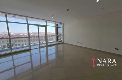 Apartment - 3 Bedrooms - 5 Bathrooms for rent in United Square - Al Khalidiya - Abu Dhabi