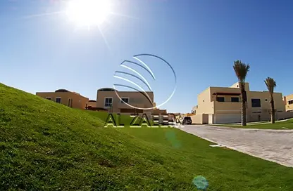 Villa - 4 Bedrooms - 5 Bathrooms for rent in Al Mariah Community - Al Raha Gardens - Abu Dhabi