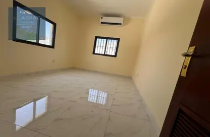Apartment - 1 Bedroom - 1 Bathroom for rent in Al Musalla Area - Al Karamah - Abu Dhabi