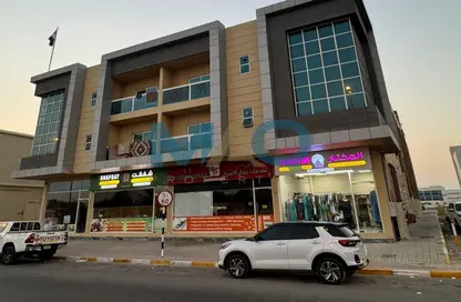 Whole Building - Studio - 7+ Bathrooms for sale in Al Riqqa - Umm Al Quwain