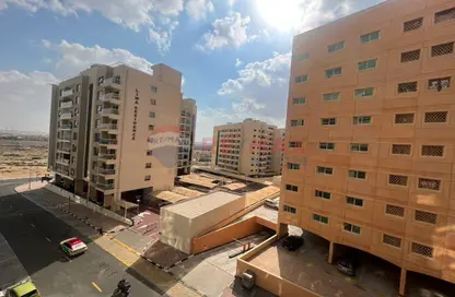 Apartment - 1 Bedroom - 2 Bathrooms for rent in Axis Residence 1 - Axis Residence - Dubai Silicon Oasis - Dubai