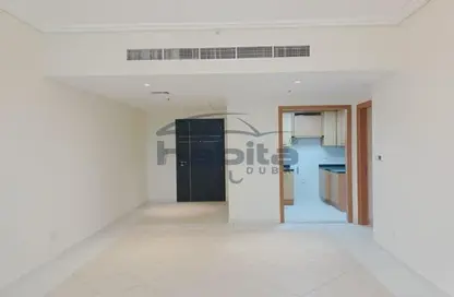 Apartment - 2 Bedrooms - 2 Bathrooms for rent in 21st Century Tower - Sheikh Zayed Road - Dubai