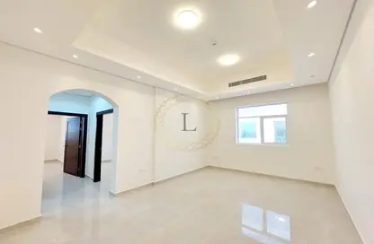 Apartment - 2 Bedrooms - 2 Bathrooms for rent in Hai Al Qalaa - Al Jaheli - Al Ain