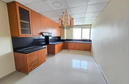 Apartment - 3 Bedrooms - 4 Bathrooms for rent in Street 64 - Al Nahda - Sharjah