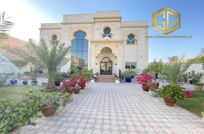 Villa - 6 Bedrooms - 7 Bathrooms for rent in Al Quoz 1 Villas - Al Quoz 1 - Al Quoz - Dubai